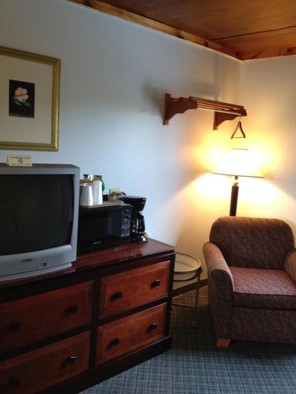 Ridge Top Motel - Bryson City Room photo
