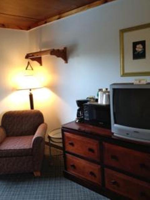 Ridge Top Motel - Bryson City Room photo